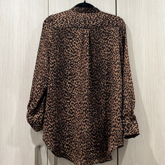 H&M | Wide Cut Leopard Print Chiffon Blouse |‎ Size 4 - Picture 2 of 10